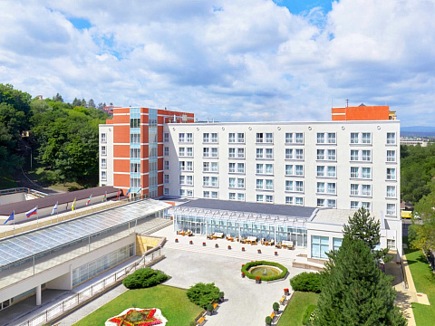 Санаторий «Плаза» г. Кисловодск. Территория